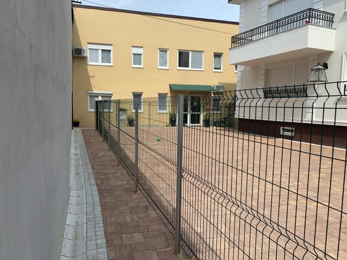 A6 Apartment Novi Sad Bagian luar foto